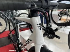 Berria Bikes BERRIA Belador 6.1 Vélo De Route Carbone Black Ebony/White Snow 2023 -VTT complets Magasin de vente berria belador 61 velo de route carbone black ebonywhite snow 2023 3