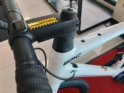 BMC Roadmachine One Ultegra Di2 Disc 12v Vélo De Route 2022 14 BMC Roadmachine One Ultegra Di2 Disc 12v Vélo De Route 2022 -VTT complets Magasin de vente bmc roadmachine one ultegra di2 disc 12v velo de route 2022 3