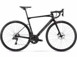 BMC Roadmachine Three Ultegra Di2 Disc 12v Vélo De Route 2022