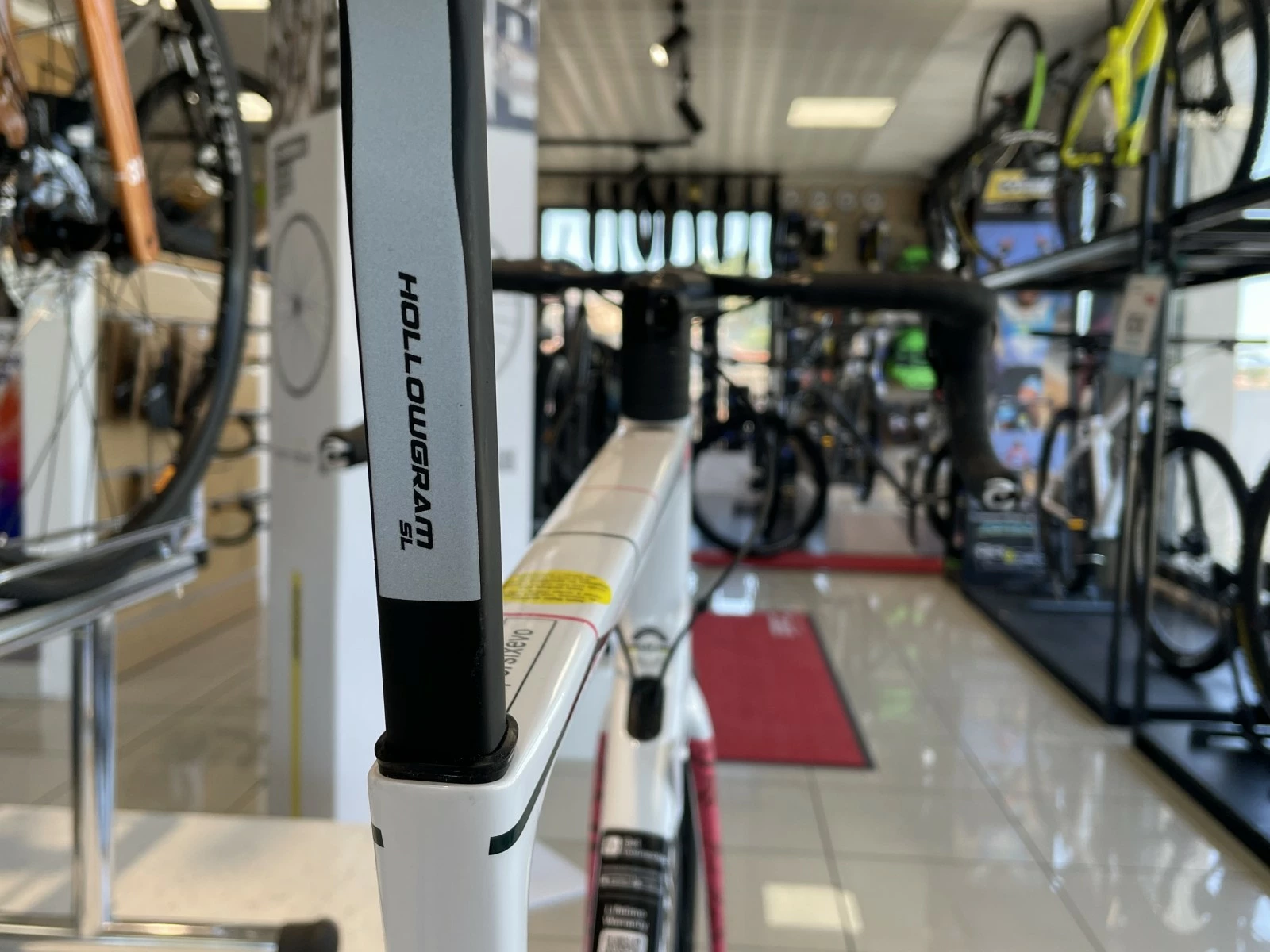 CANNONDALE SuperSix Evo Hi-Mod Ultegra Team Replica Education First 2023 8 CANNONDALE SuperSix Evo Hi-Mod Ultegra Team Replica Education First 2023 – Image 8