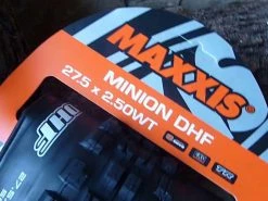 MAXXIS Minion DHF Pneu Souple MaxxGrip Dual Exo WT TR - 27,5 X 2,5 Pouces -VTT complets Magasin de vente maxxis minion dhf pneu souple maxxgrip dual exo wt tr 275 x 25 pouces 4