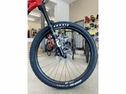 MONDRAKER Foxy R VTT All-Mountain Deep Purple / Flame Red 2022 -VTT complets Magasin de vente mondraker foxy r vtt all mountain deep purple flame red 2022 6