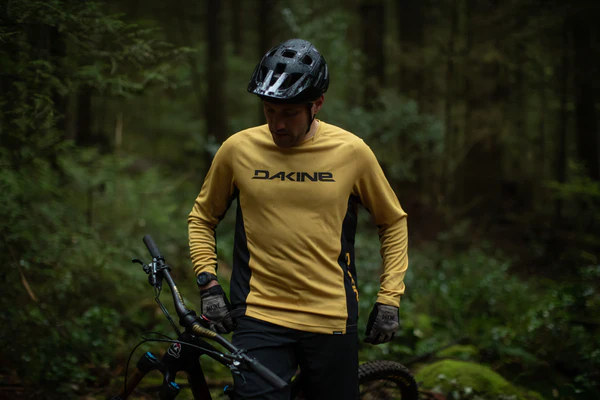 VTT complets Magasin de vente -VTT complets Magasin de vente S21 Dakine Bike Thrillium SLorence 10 grande